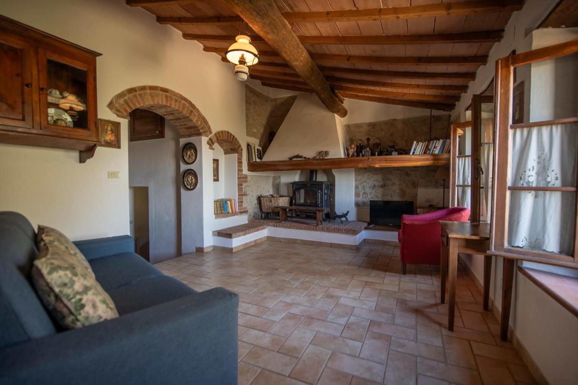 Agriturismo Antico Borgo Montacuto Pari Exterior photo