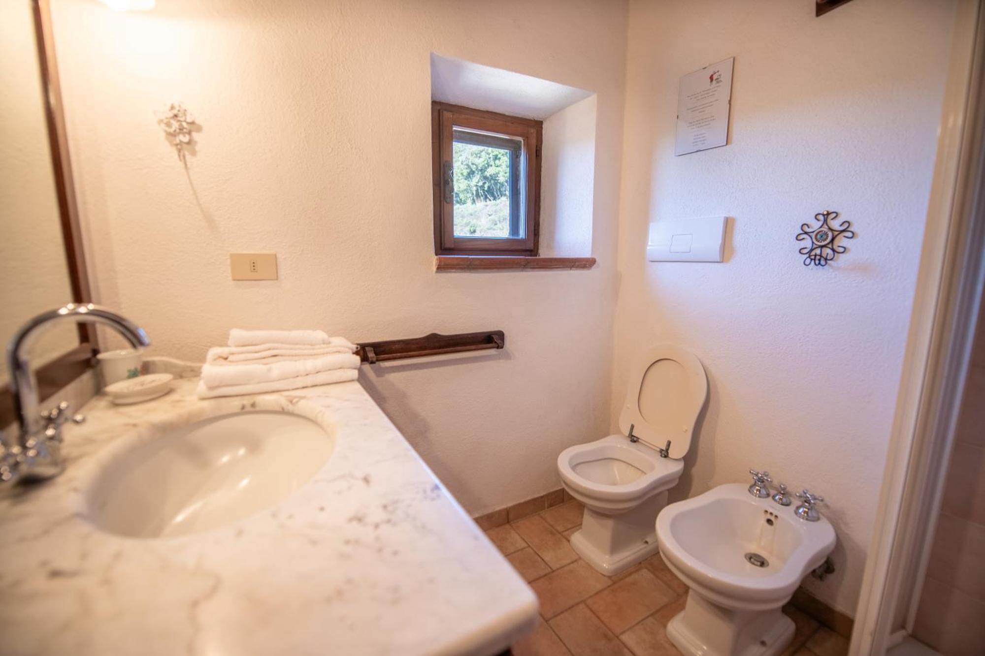 Agriturismo Antico Borgo Montacuto Pari Room photo
