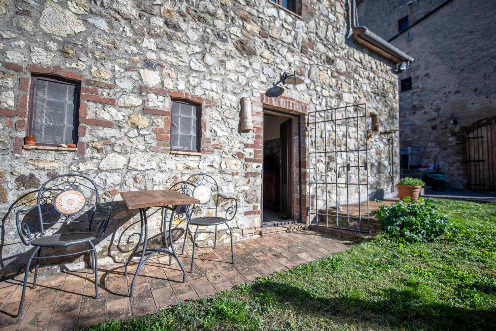 Agriturismo Antico Borgo Montacuto Pari Room photo